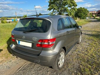 Mercedes Benz B150 - 4