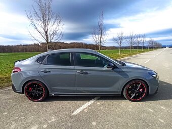 Hyundai i30N Fastback Performance - 4