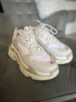 Balenciaga Triple S - 4