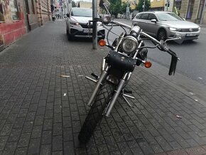 Suzuki VS700 Intruder - 4