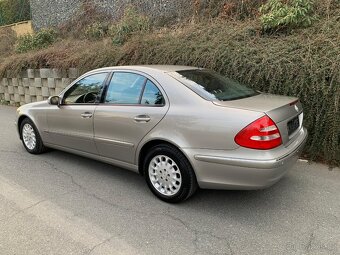 Mercedes - Benz  E 240i  Elegance  Manuál - 4