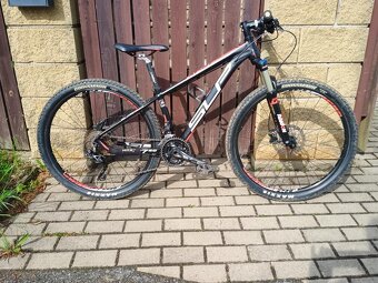 Prodám kolo Superior XP 27,5 velikost rámu XS - 4
