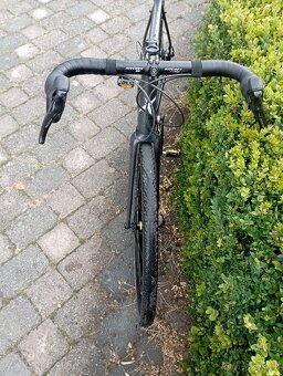 Gravel Author aura xr5 - 4