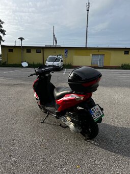 Skůtr 125 - 4