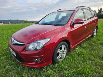 Hyundai i30 kombi 1.6 92kw ,rv.2012,nové Lpg - 4