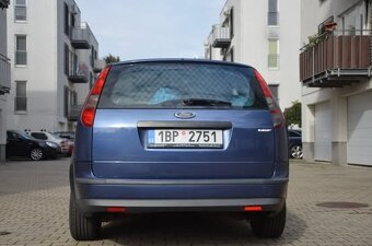 Ford Focus MK2 kombi 1,6 benzin 85kW - 4