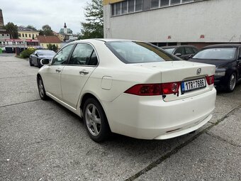 Honda Accord 2.2 i-CTDi – spolehlivý sedan, rok 2004 - 4