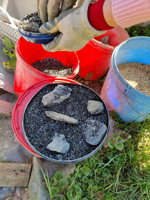 10ks kovové poklice ø25 cm jako miska pro sukulenty - 4