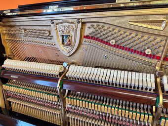 Pianino-klavír Petrof - 4