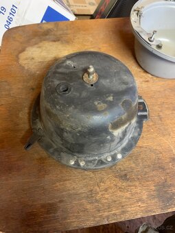 Dva hrnce předního světla Trabant - 4