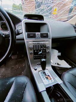 Volvo XC60 AWD D5 151kw - Náhradní díly - 4