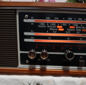 Retro rádio Prominent de lux 214 - 4