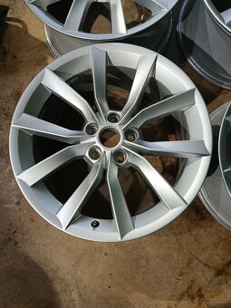 4ks alu 5x112  8J et44 Superb - 4