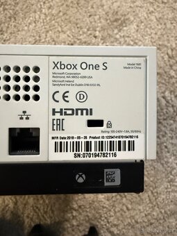 XBOX ONE S - 4
