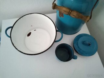 Staré, modré, smaltované nádobí - 4