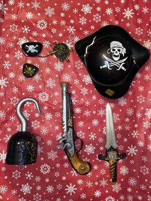 Hračky - meče, štíty, pistole atd. - 4