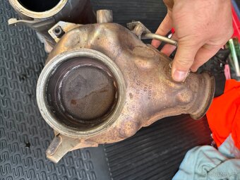 DPF filtr 05L 131 656 M - 4