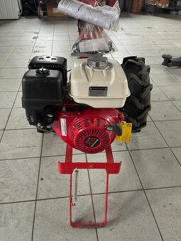 Motoblok BĚLARUS.MOTOR HONDA 9 koní - 4
