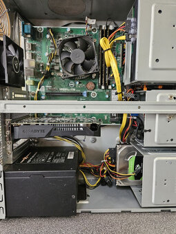 Prodám PC MCE Xeon EX-2146G/16GB/1050TI/SSD240GB/HDD1TB/W11P - 4