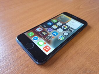 iPhone 8 Black 64gb, baterie 90% - 4