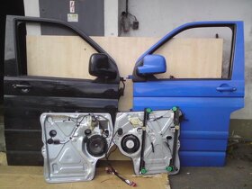 VW T5 TRANSPORTER BUS 2,5 TDI 2006 2,5 TDI AXD Náhradní díly - 4