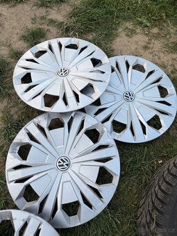 Zimni pneu Nokian 215 65R 17 - 4
