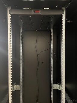 Serverová skříň (2ks) - 4
