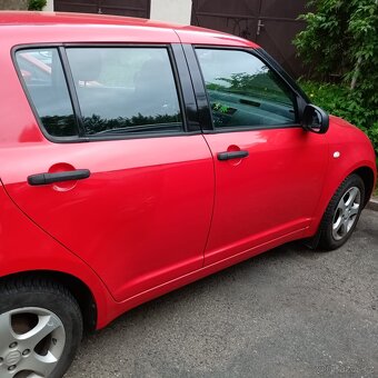 Suzuki Swift 1.3 - 4