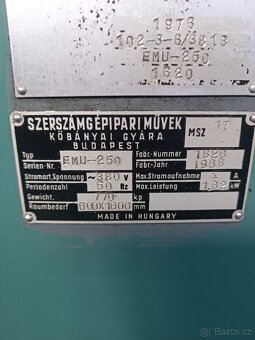 Soustruh EMU-250 - 4