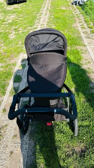 Thule Urban Glide 2 Black on Black - 4