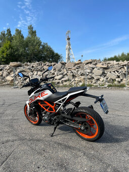 KTM Duke 390 2019 TOP STAV - 4