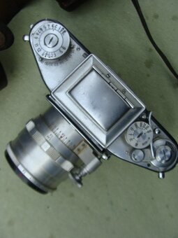 EXAKTA VAREX - S . Fotoaparát do sbírky - funkční - 4