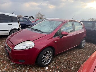 Prodám veškeré náhradní díly Fiat Grande Punto 1.2 48kw - 4