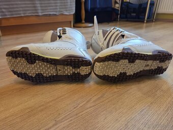 Snowboardové boty Gravity velikost 38 - 4