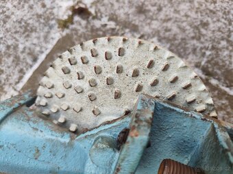 Mlýnek na kukuřici - 4