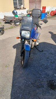 Suzuki gsx  750 es - 4