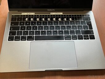 MacBook Pro (13palcový, 2016, dva porty Thunderbolt 3) - 4