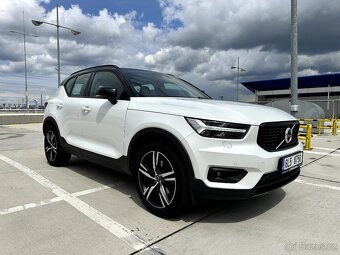 Volvo XC40, D4 140 KW Drive-E R-Design AWD | Nezav. Topení - 4