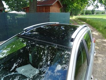 Peugeot 207 1,4 SW 54kW 2x kola, velice pěkný s pěknou výb. - 4