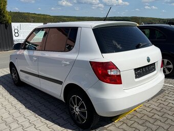 SKODA FABIA II 1.2 51KW 2009 - 4