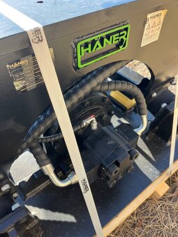 Vibrační deska na bagr 10-20t - 4