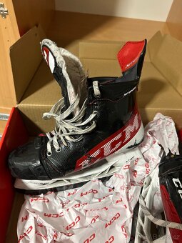 Brusle CCM Tacks XF Pro SR - 4