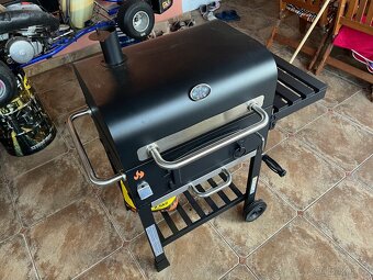velký zahradní gril na uhlí / brikety - 4