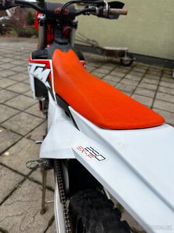 Prodám KTM 250 sx-f 2023 - 4