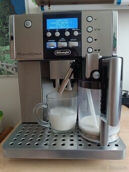 Delonghi ESAM 6600 - 4