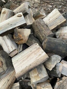 Kvalitní dřevo na topení – od 900 Kč - 4