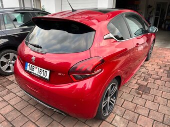 Peugeot 208 GTi - 4