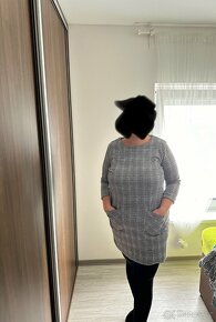 Mix dámských šatů - 4