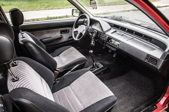 Honda Civic 1.5S 1984, najeto 75 tisíc km, veteránské značky - 4