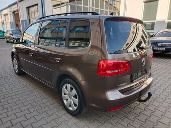 VW Touran Comfortline 1.6 TDI 77kW Webasto 7-míst Tažné - 4